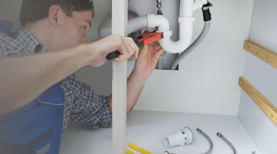 Professional expert plumbing services in Guerra, TX